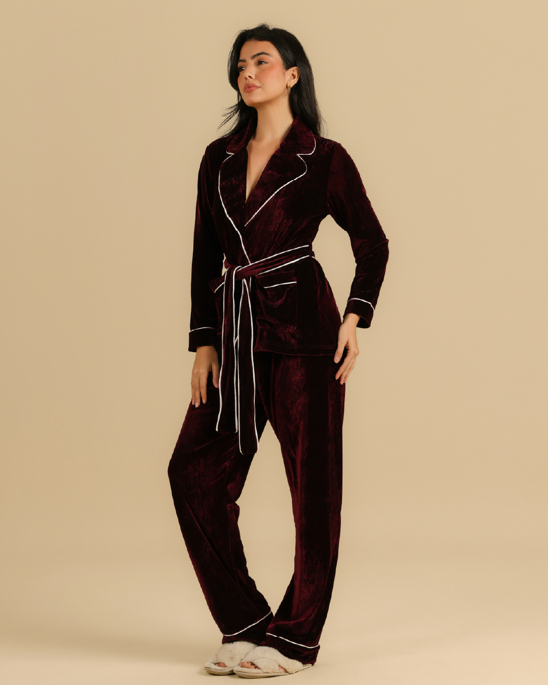 بيجاما كلاسيك قطيفه  راب