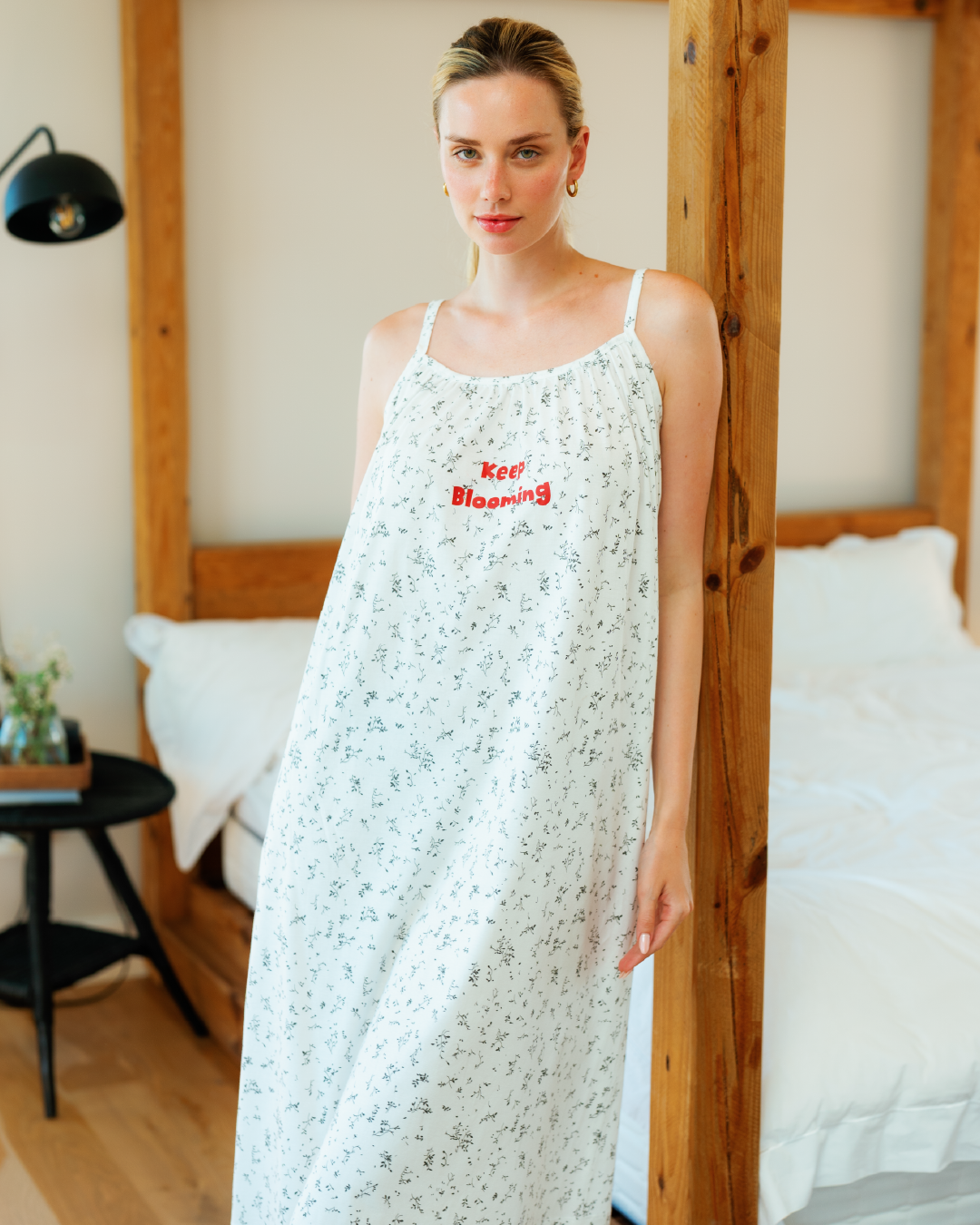 فستان حريمي استمري في التفتح