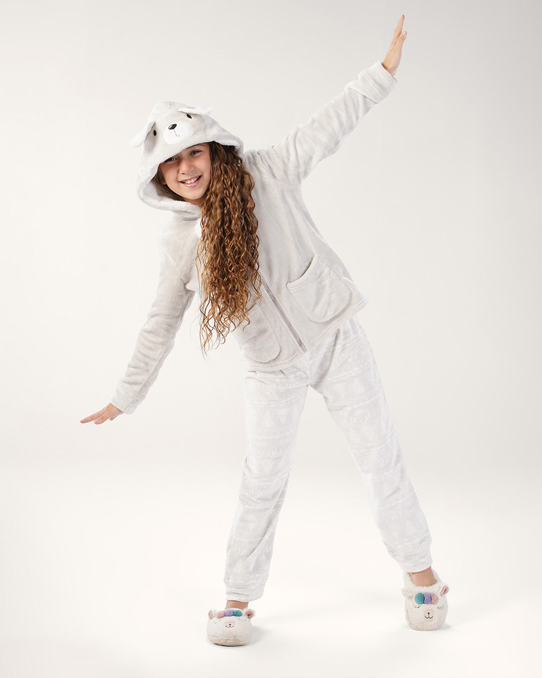 بيجاما قطيفه بكابيشون دب