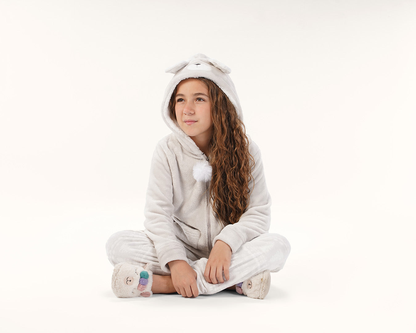 بيجاما قطيفه بكابيشون دب