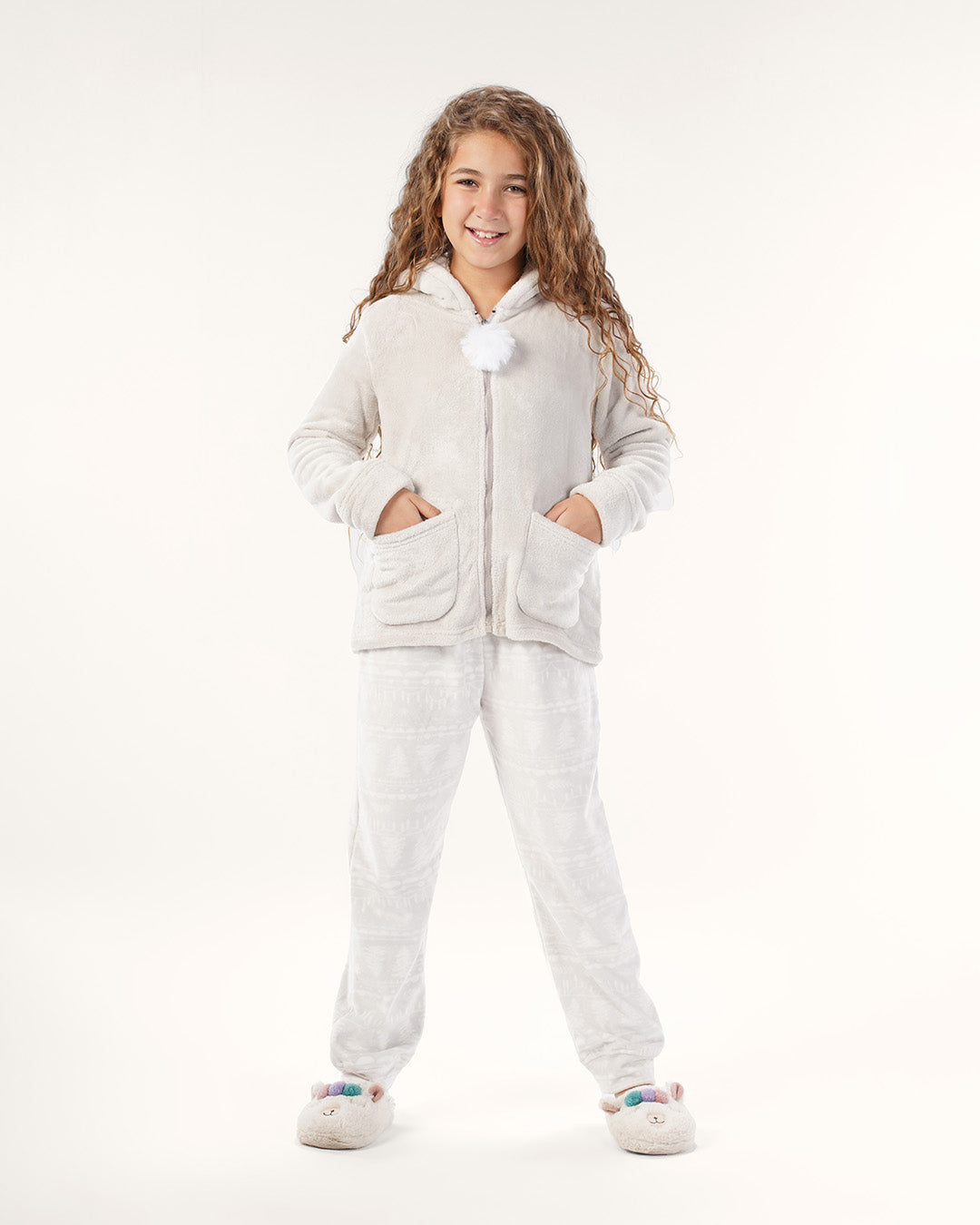 بيجاما قطيفه بكابيشون دب