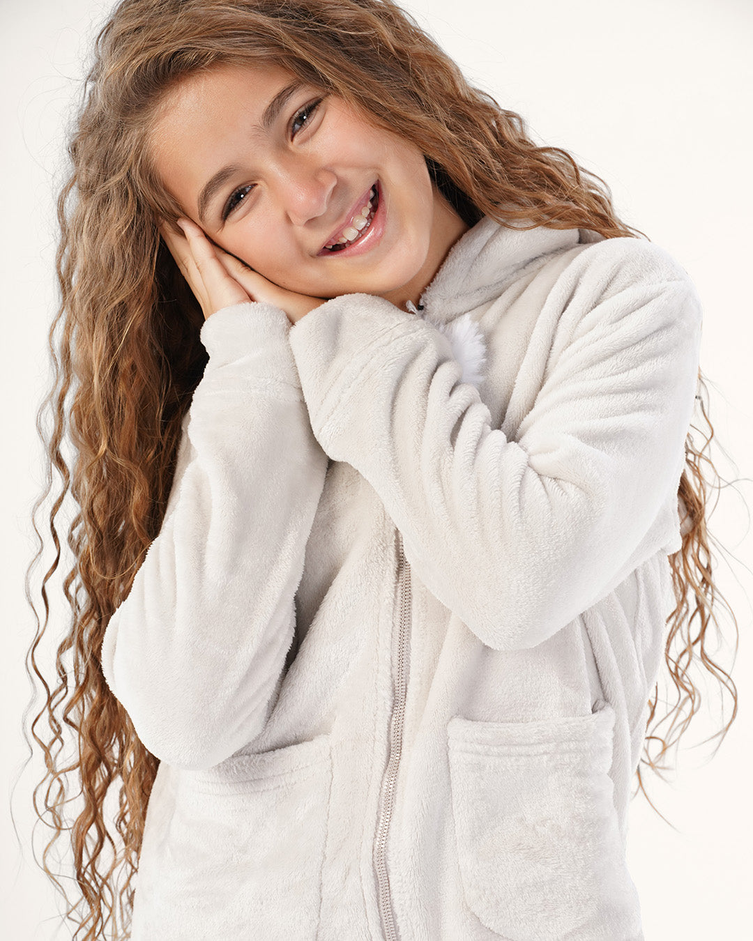 بيجاما قطيفه بكابيشون دب