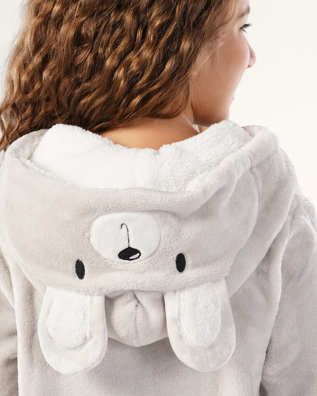 بيجاما قطيفه بكابيشون دب