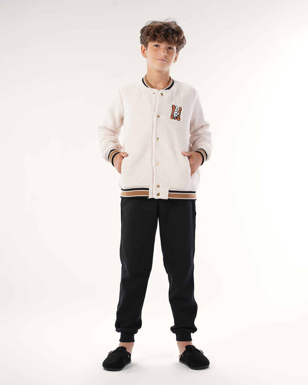 طقم بنطلون و جاكيت بيسبول بكباسين