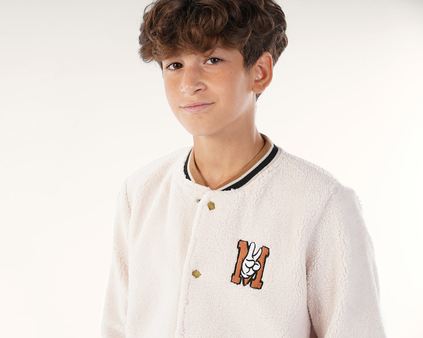 طقم بنطلون و جاكيت بيسبول بكباسين