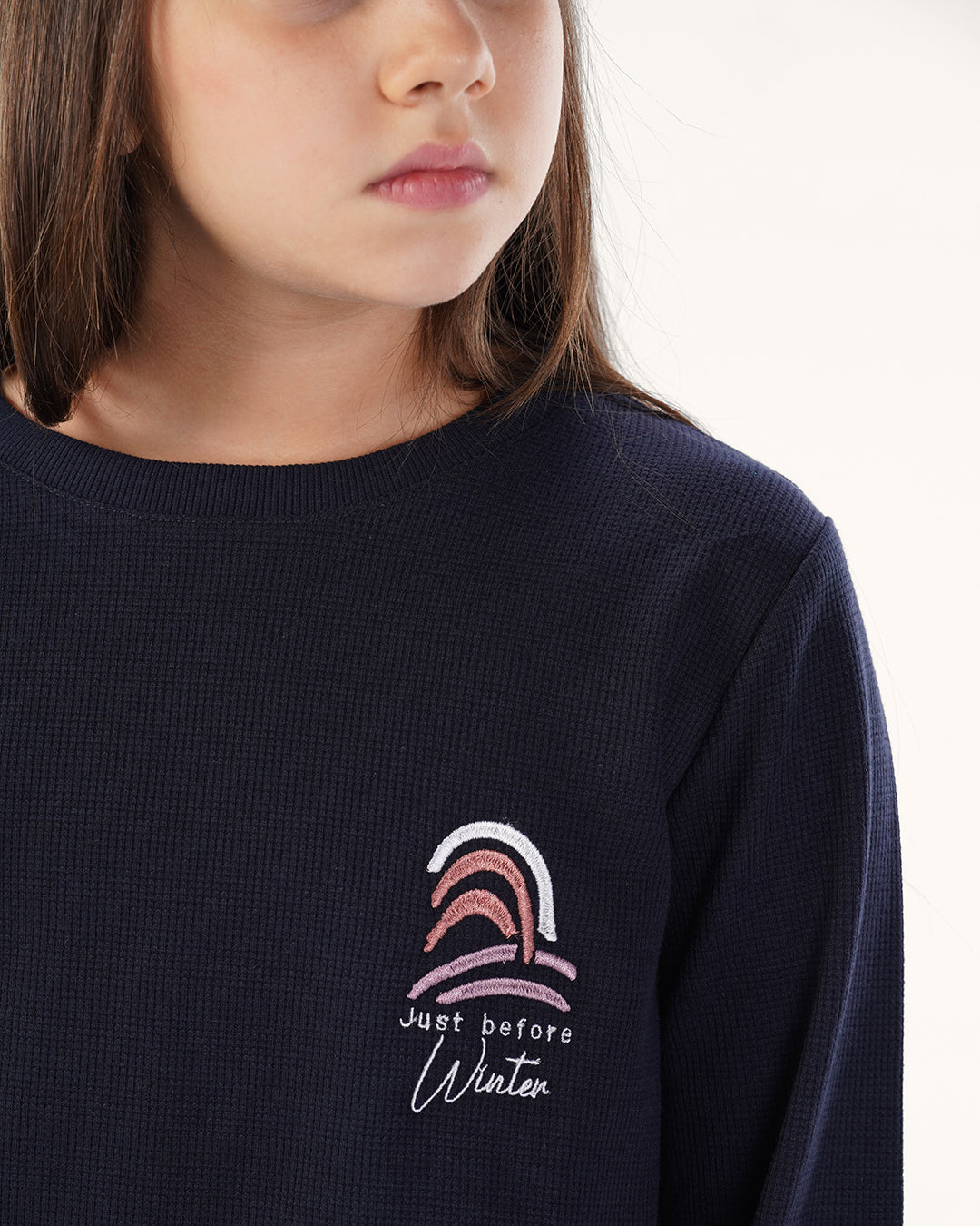 طقم بنطلون جاكارد وتوب كُم طويل قبل الشتاء