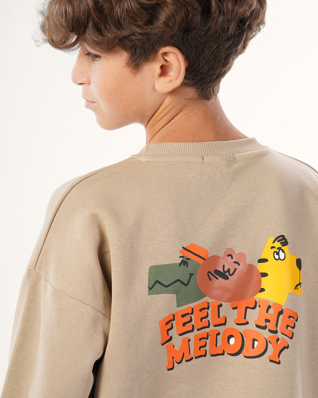 طقم الثلاثي الغنائي