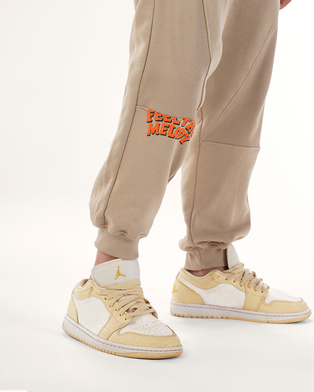 طقم الثلاثي الغنائي