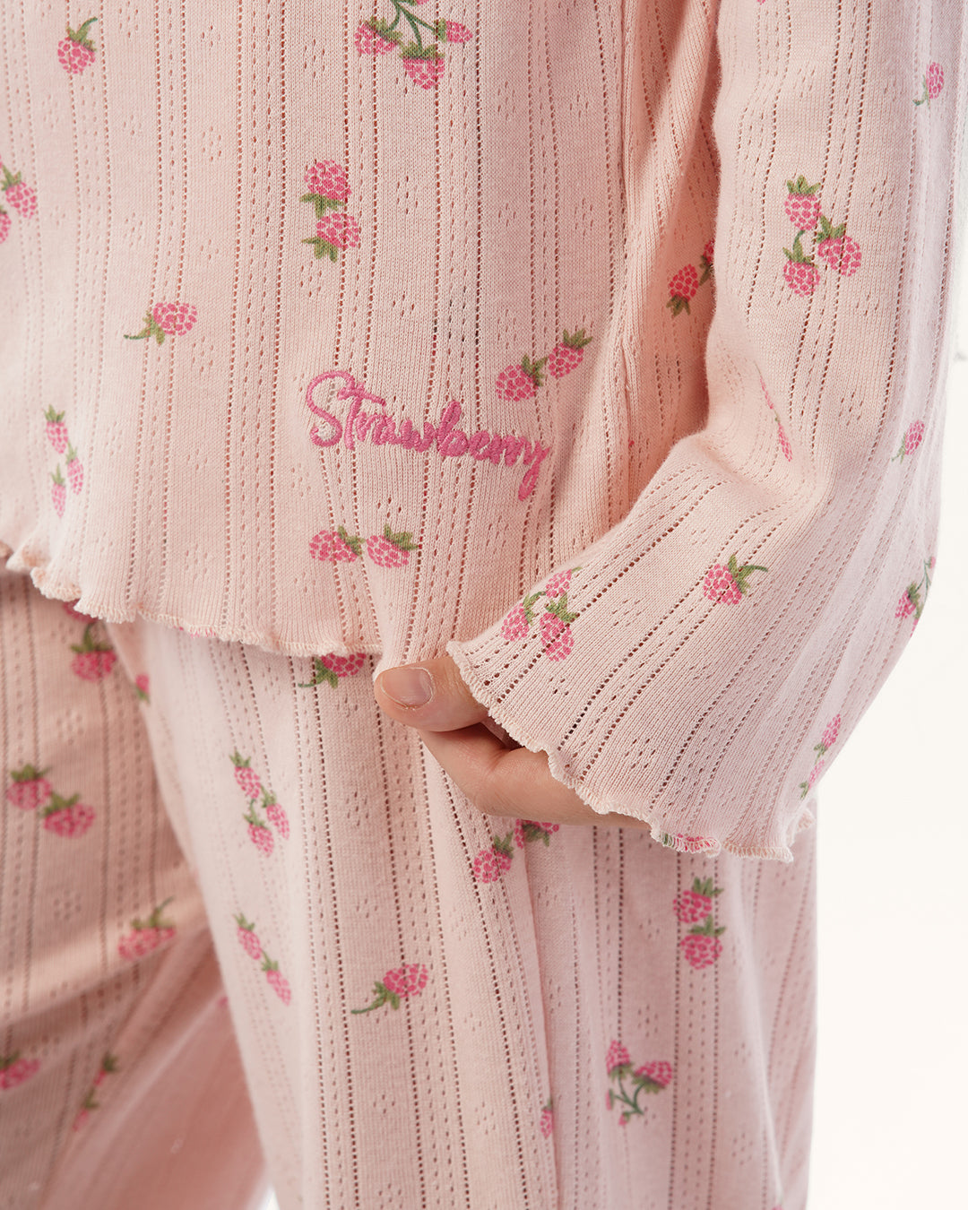 بيجاما كُم و بنطلون انتيرلوك