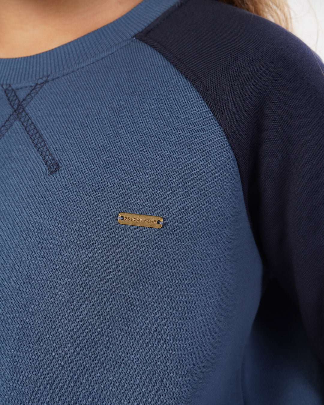 طقم رياضي هيا بنا