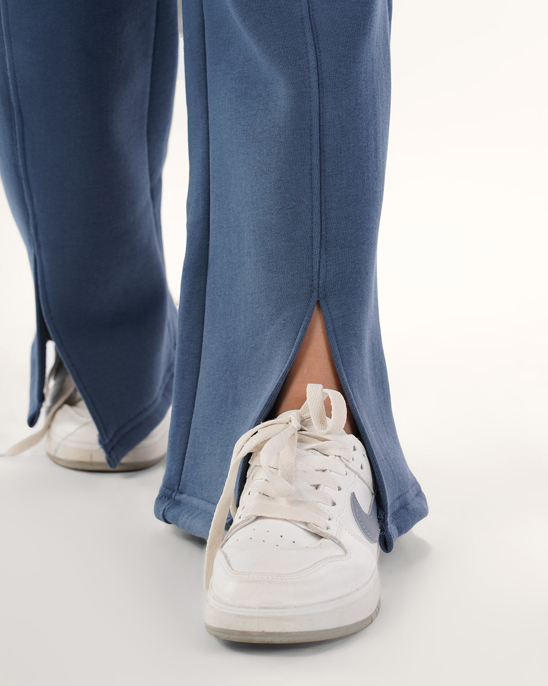 طقم رياضي هيا بنا