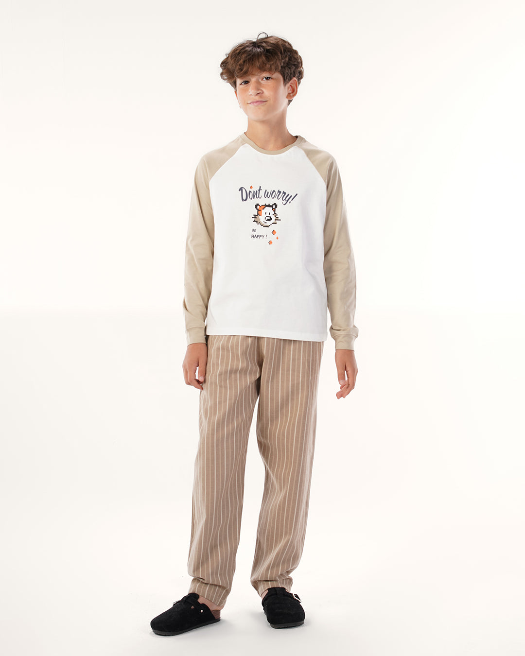 يجاما بنطلون نسيج مع توب كم رجلان طويل