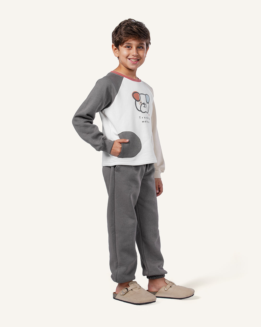 بيجاما كم طويل الكلب المشاكس