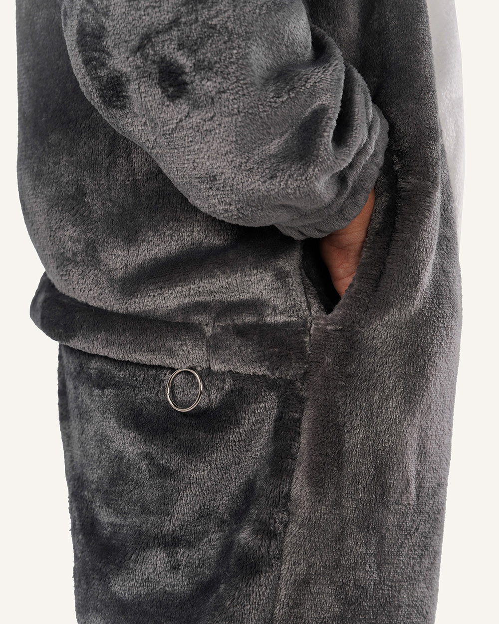 سالوبيت اطفالي علي شكل توم القط