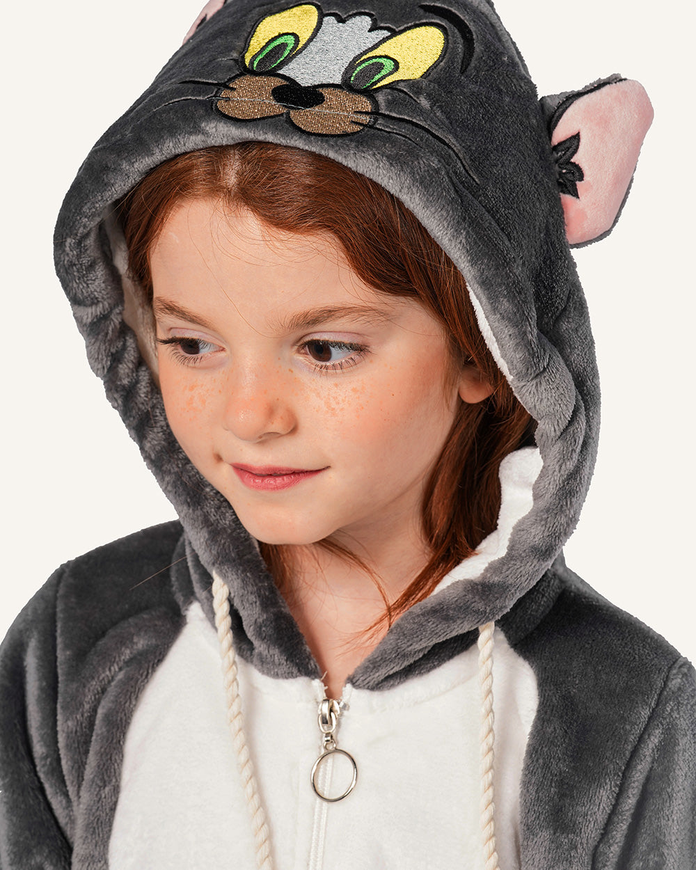 سالوبيت اطفالي علي شكل توم القط