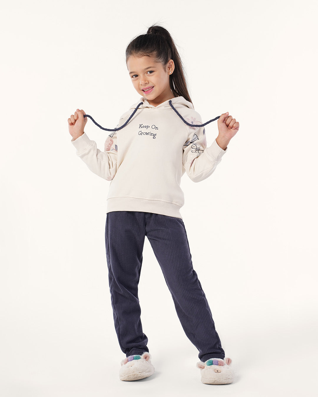 بيجاما ورود على الاكمام