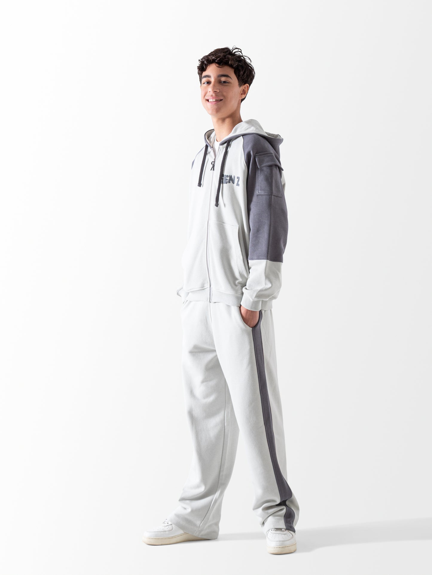 طقم جونيور اولادى خريفى جينيرايشن زد