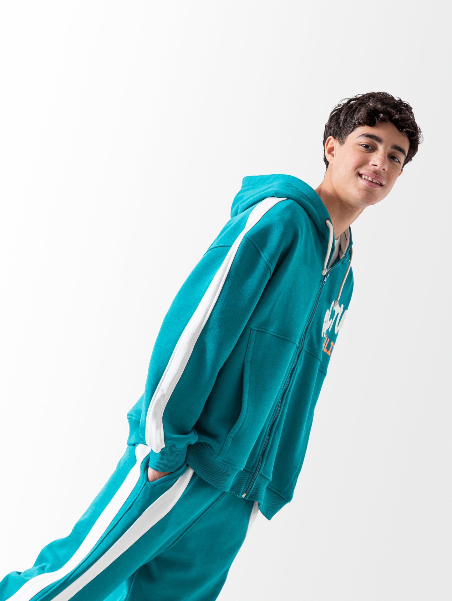 طقم جونيور اولادى خريفى الواقع الفعلى