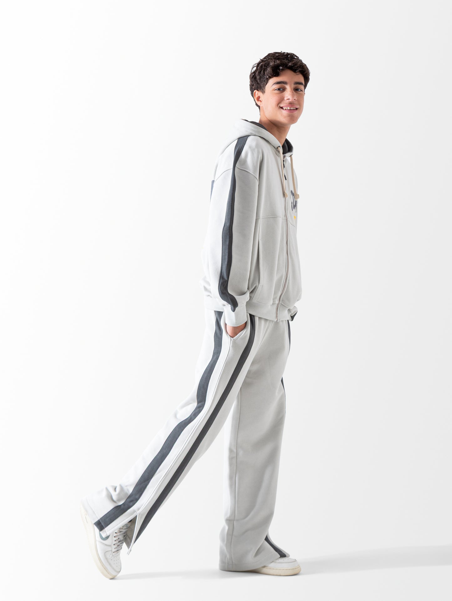 طقم جونيور اولادى خريفى الواقع الفعلى