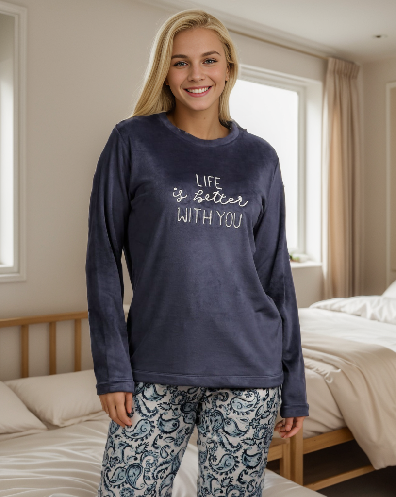 life is better with you بيجامه حريمي تطريز مطبوع