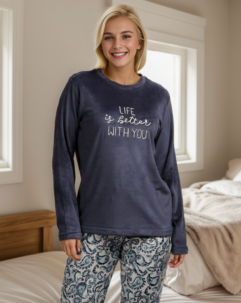 life is better with you بيجامه حريمي تطريز مطبوع