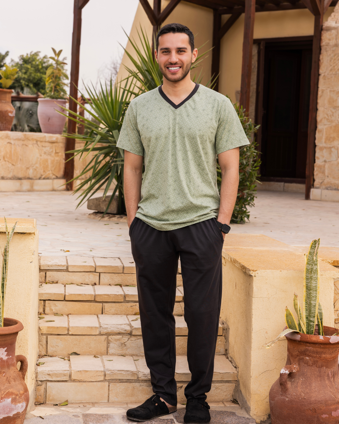 v  بيجاما رجالي نص كم و بنطلون روتاري