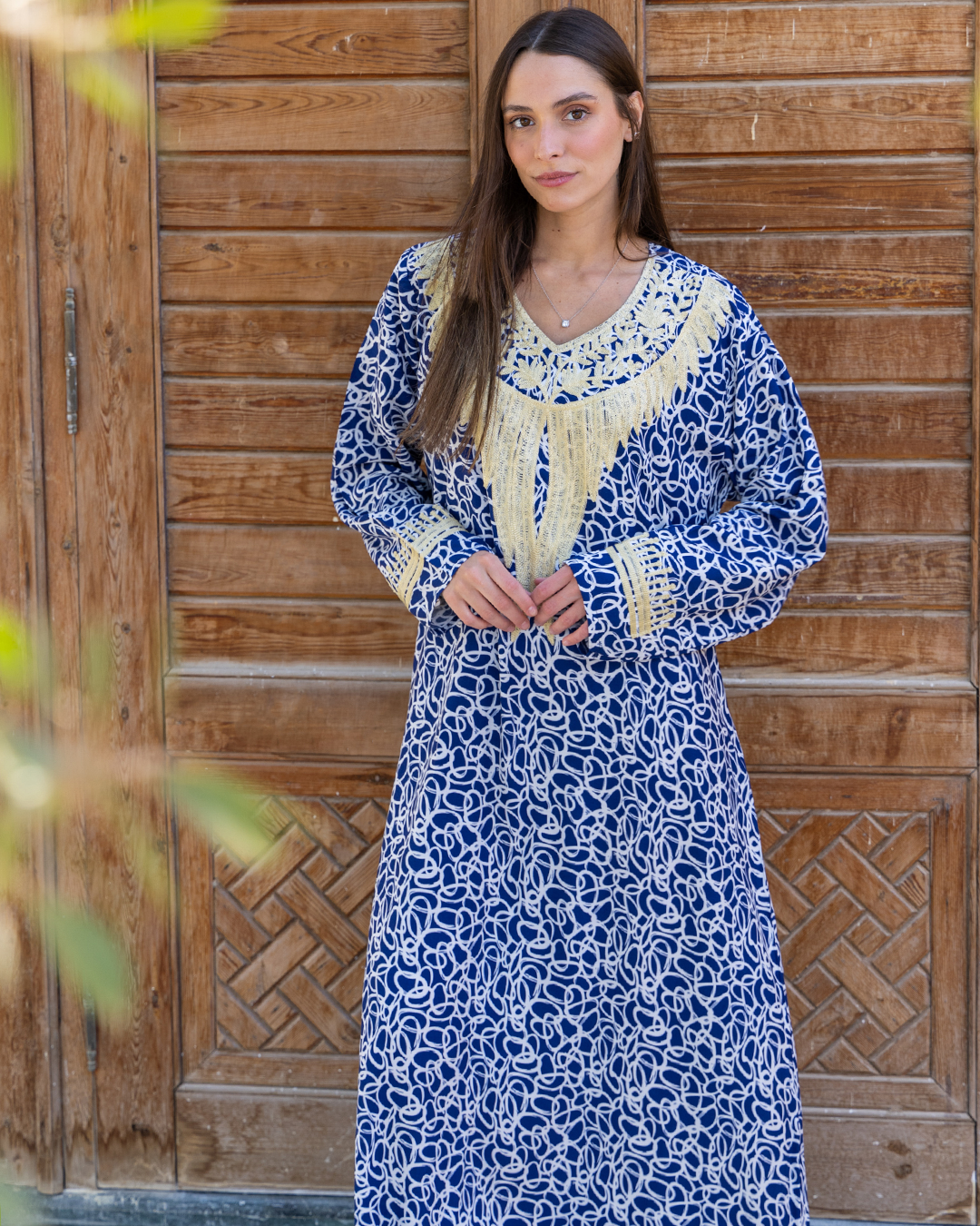 Viscose shirt with embroidered sleeves 11