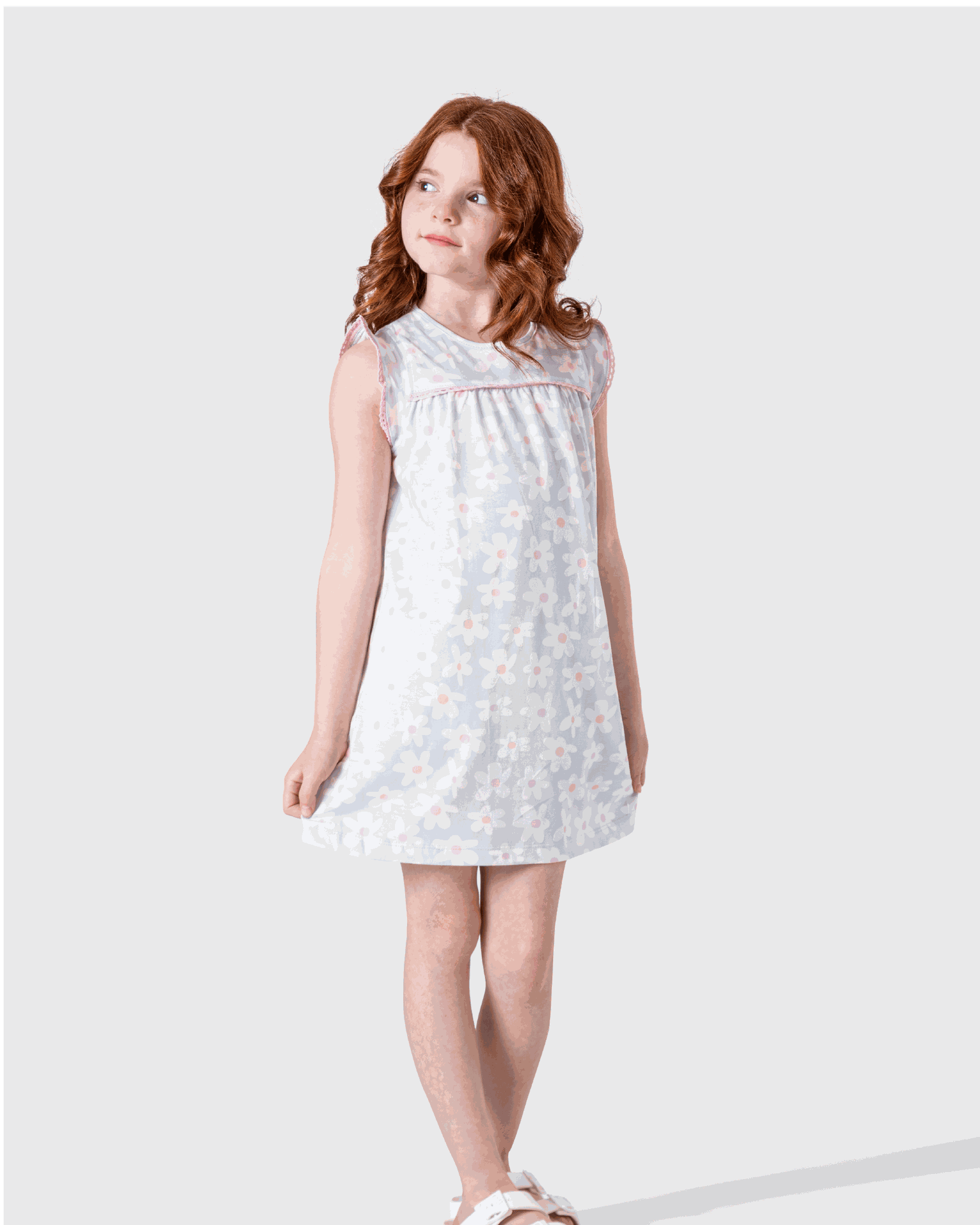 قميص نوم بنقشة زهور كبيرة