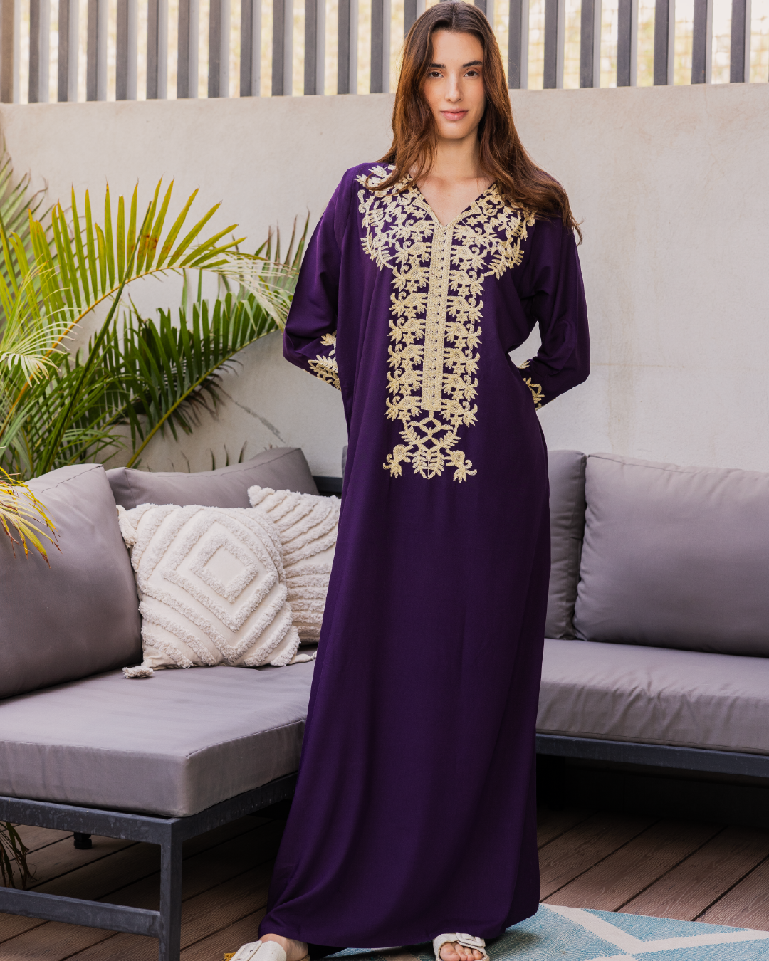 قميص داكرون سادة بكم مطرز 5