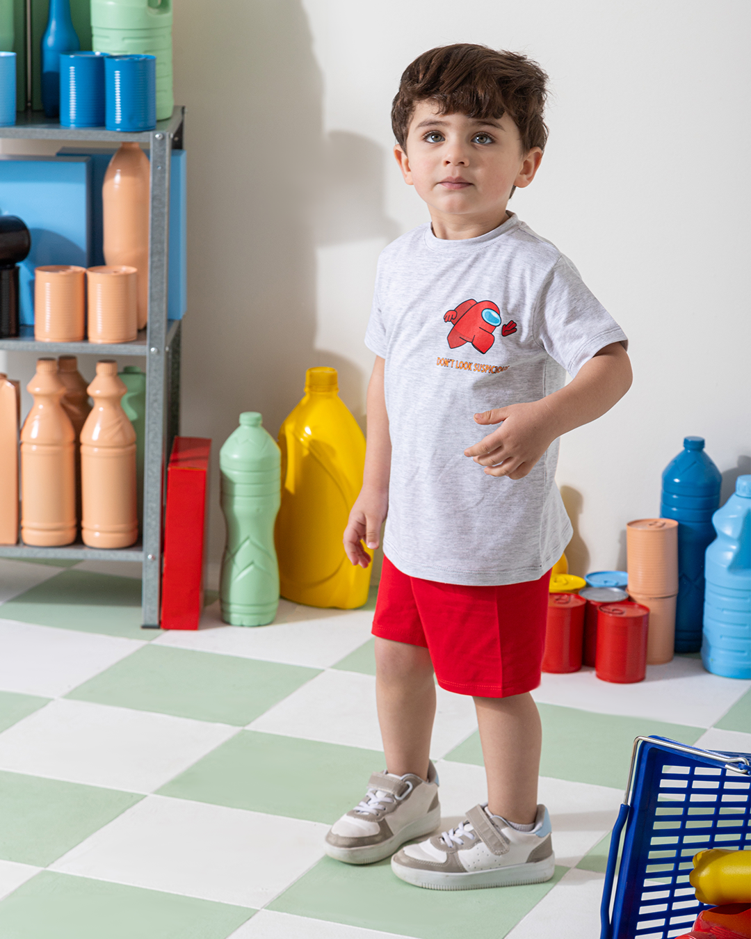 MARVY Dont Look Suspicious بيجامة اولادي وسط شانيه