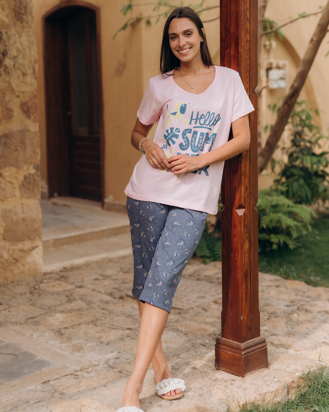 Women's pajamas, half a sleeve, a rotation of the branches