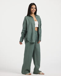 بنطلون حريمي بخامة الكتان