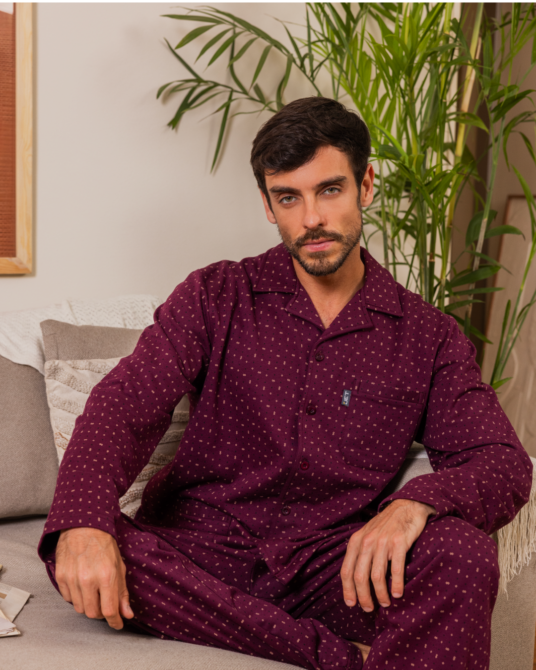 Men's classic printed pajamas, open chest pocket, long sleeves, and printed pants