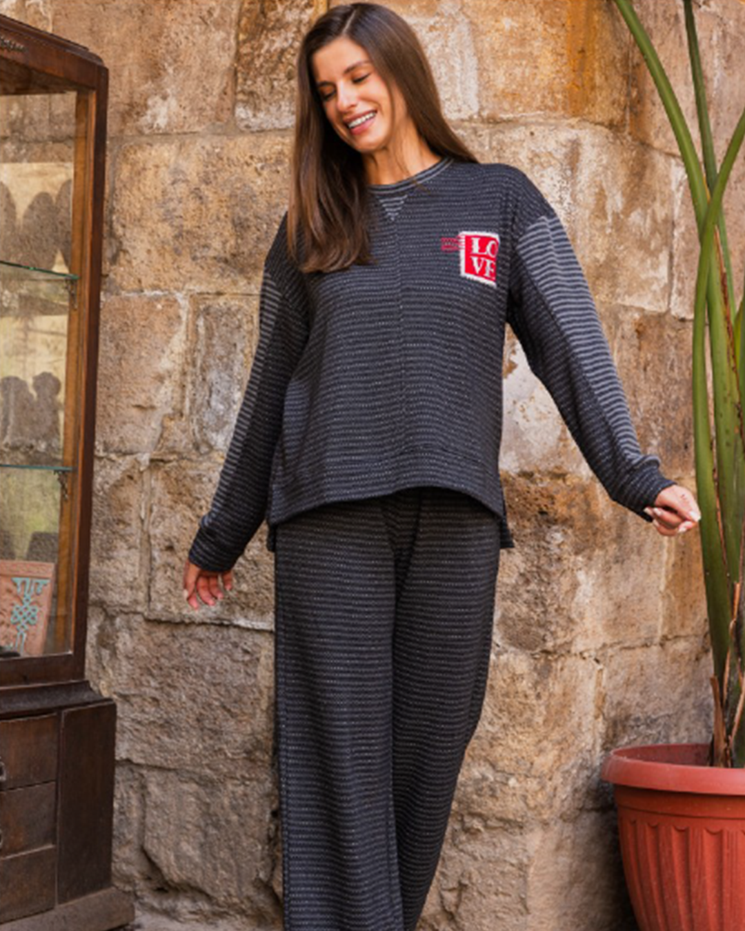 بيجاما حريمي مقلمة بنطلون