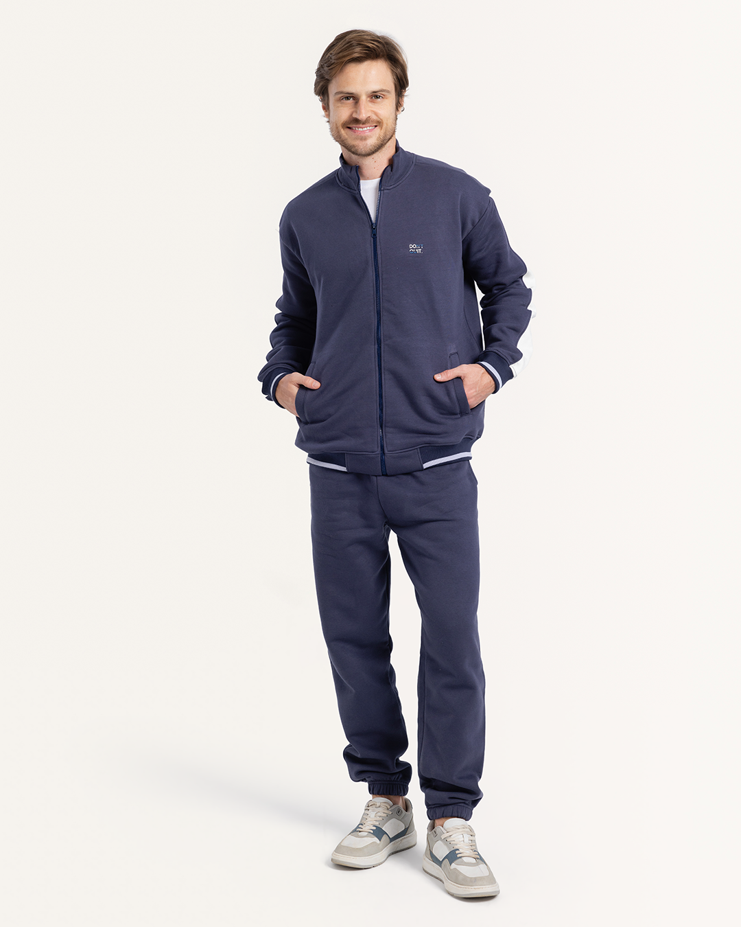 طقم ميلتون بقصه على الاكمام