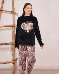 بيجامه حريمي كم منه تطريز فيل