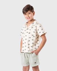 Stylish boys' set with turtle print and buttoned shirt
