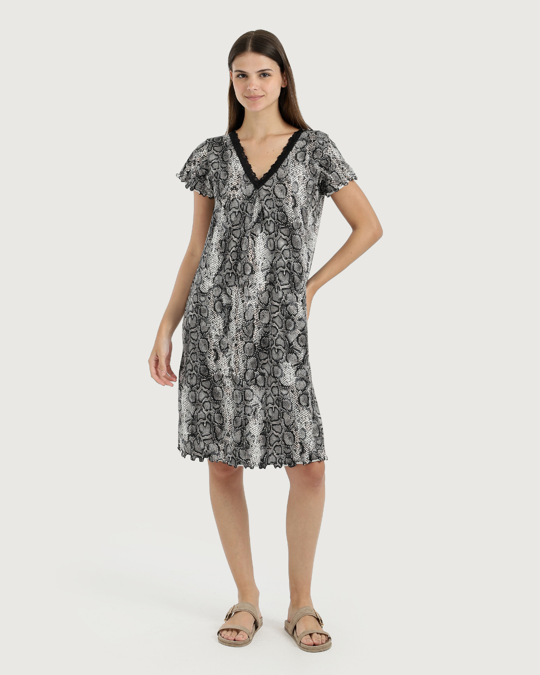 قميص حريمى V نص كم  جلد ثعبان