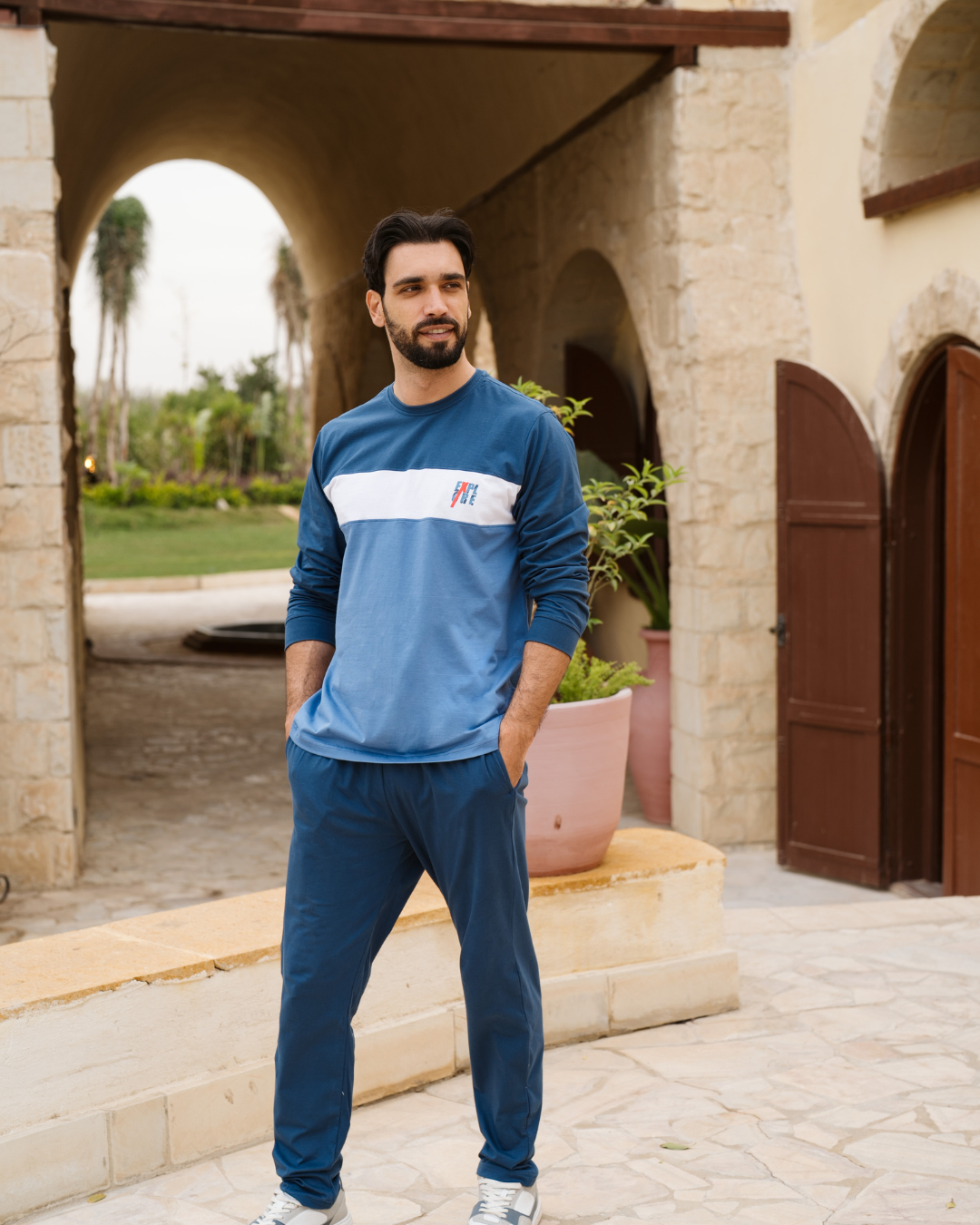 Explore بيجاما رجالي قصات