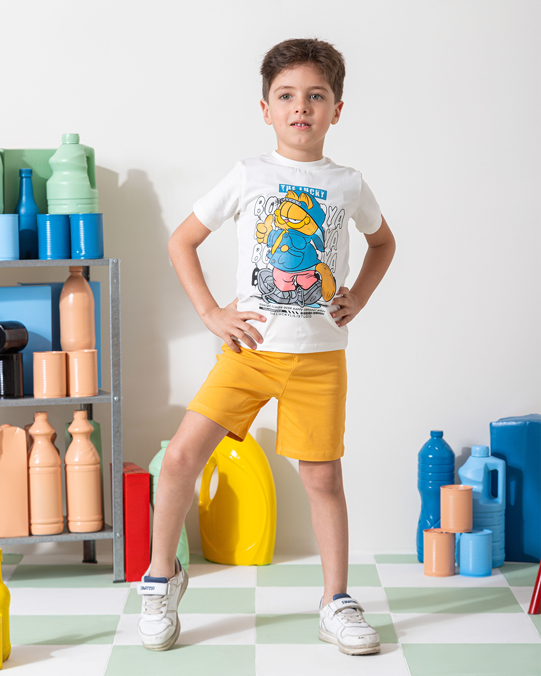 MARVY The lucky Garfield بيجامة اولادي وسط اوف وايت