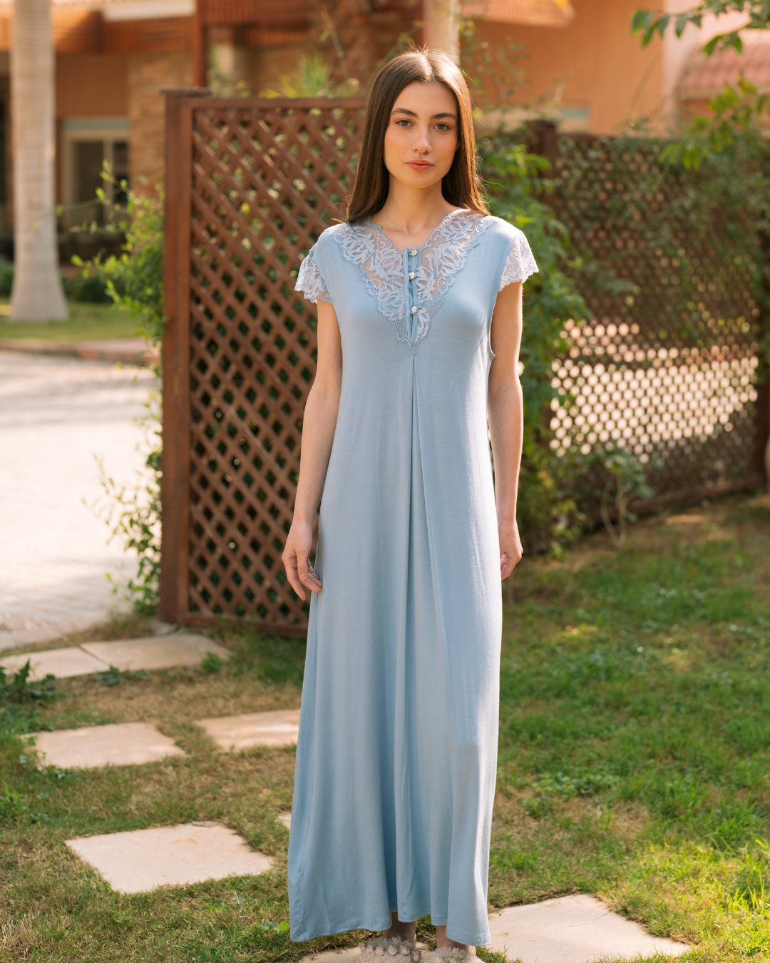 قميص حريمي جابونيز بدانتيل