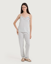 Women's pajamas with printed pantaloons
