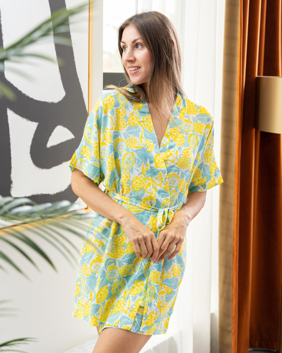 روب حريمي قصير مشجر