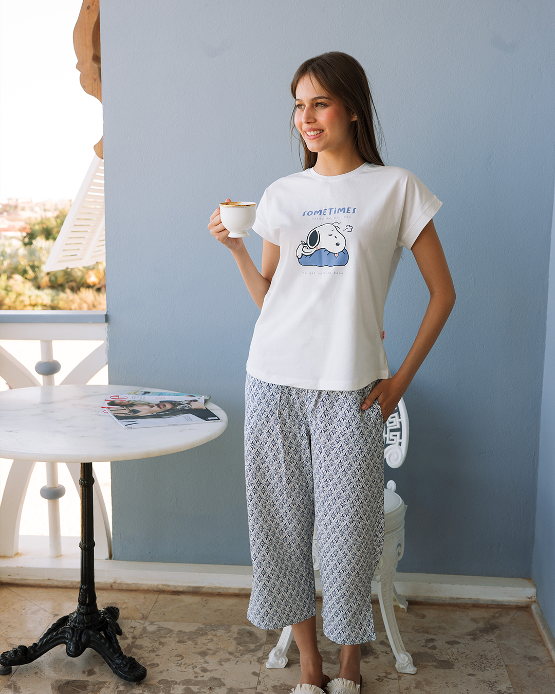 Snoopy's Bedtime drop Shoulder Pajamas cotton