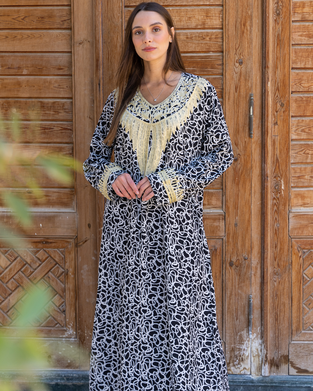 Viscose shirt with embroidered sleeves 11