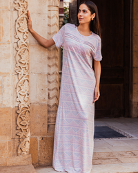 قميص حريمي نص جنصات ودانتيل مثلثات