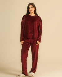 Women pajama set in burgundy stars