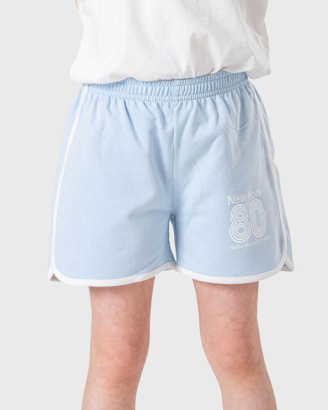 شورت بناتي رياضي بألوان فاتحة