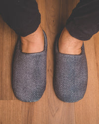 Men's Classic Zigzag Slippers