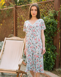 v قميص نص كم كولونه